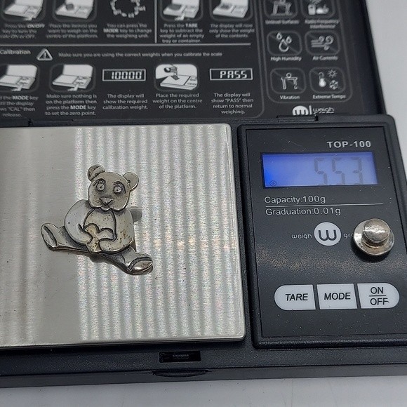 Adorable Sterling Bear pin - Picture 3 of 5